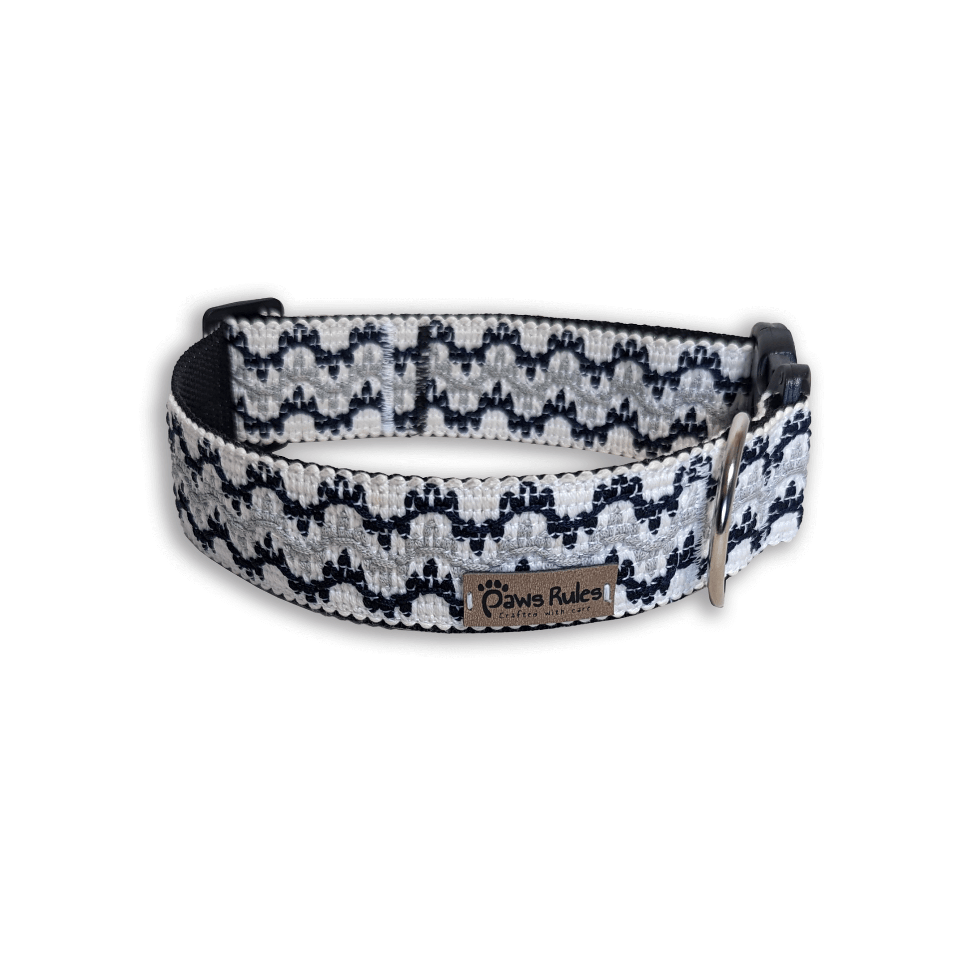 White Waves Dog Collar - Stylish Comfortable Pet Accessory - Chic White Wave Pattern - Fashionable Collar for Dogs - Pet Supplies.