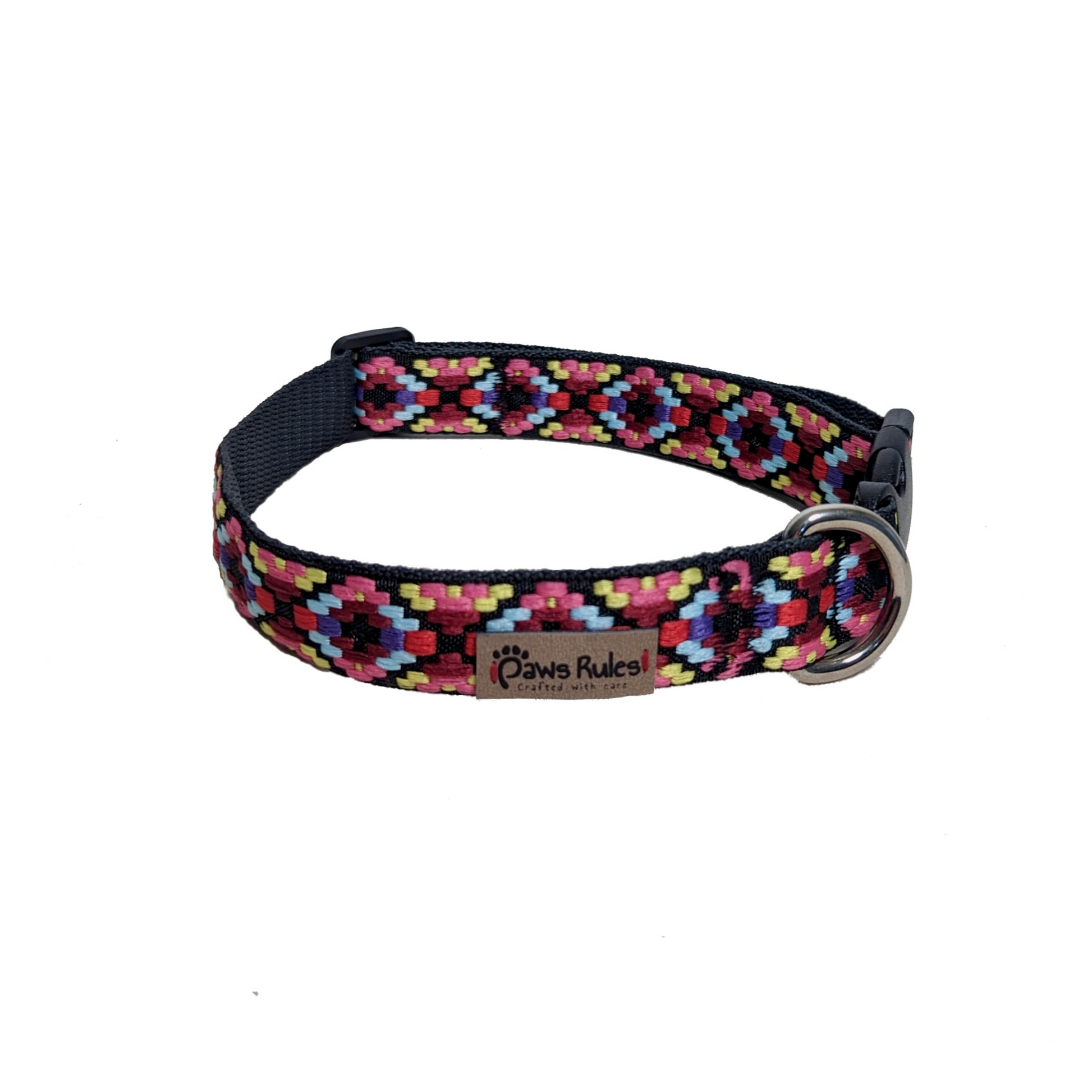 Pink Narrow Rhomb Dog Collar - A stylish and chic pet accessory featuring a narrow rhomb pattern, perfect for fashion-forward dogs.